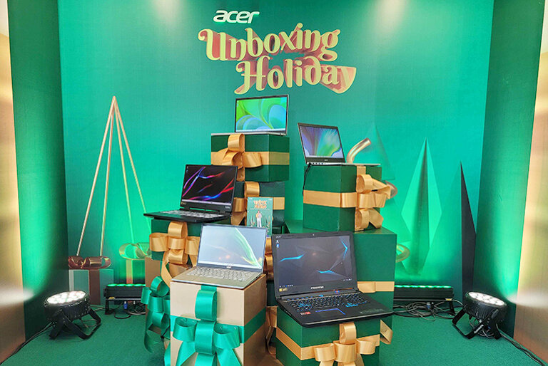 Acer Unboxing the Holiday Promo