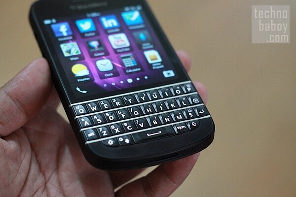 BlackBerry Q10 - QWERTY Keyboard