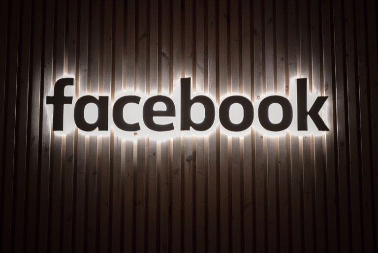 Facebook to change name