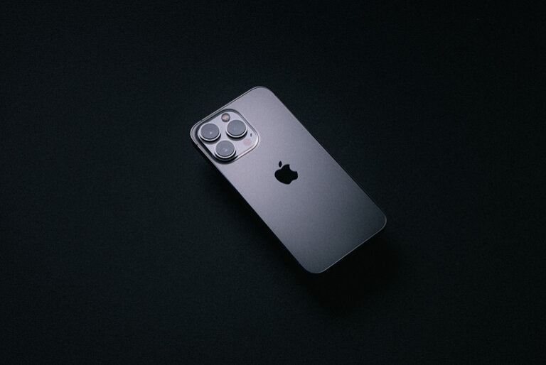 iPhone 13 Pro, Power Mac Center