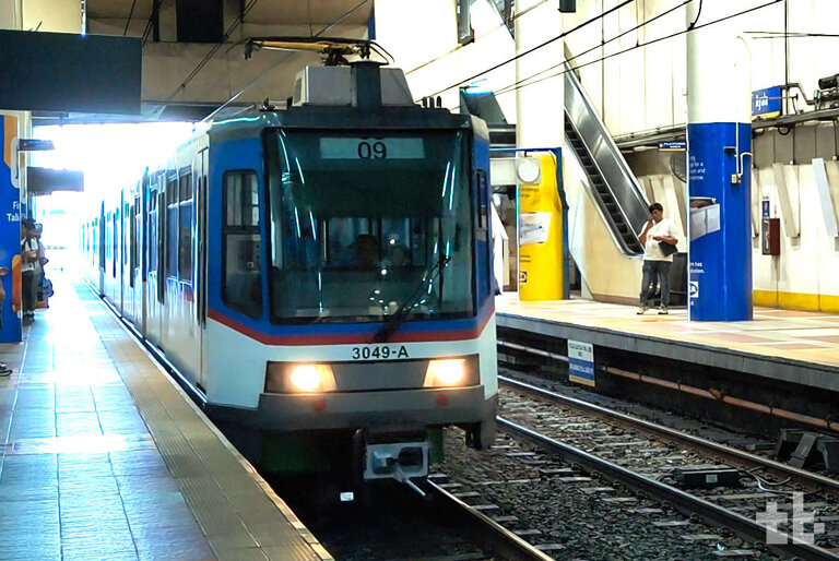 MRT Ayala Avenue