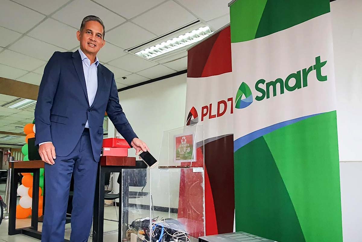 PLDT, Smart "Be Kind. Recycle."