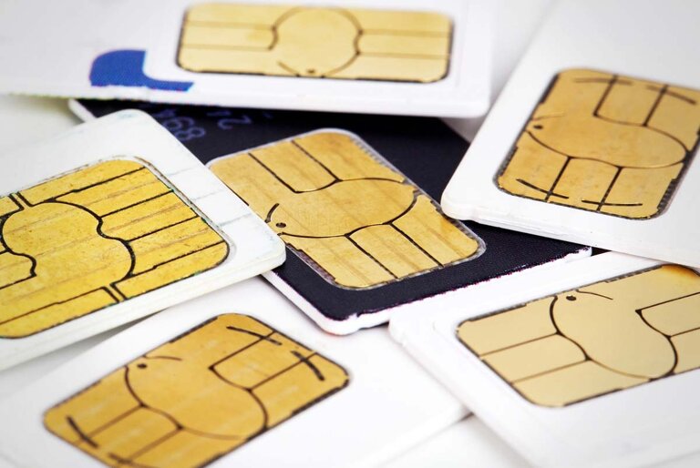 SIM Registration Update: Smart and Globe compared