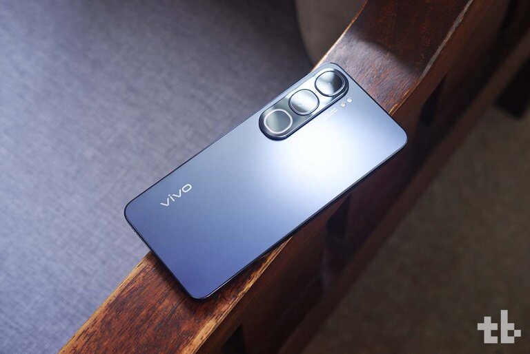 vivo V40 Lite