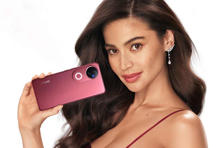 Anne Curtis with vivo V50 Ancora Red